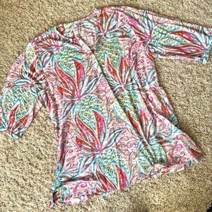 LULU-B - Women’s XL Colorful Pineapple Top, Short Sleeve Shirt